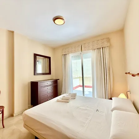 Center Ii - Eaw Homes Apartman *