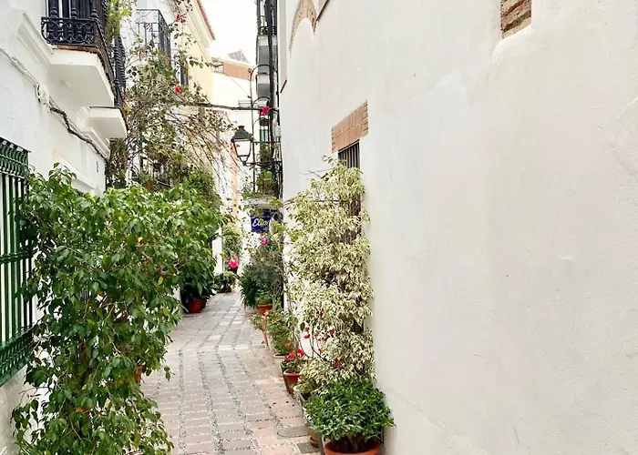 Center Ii - Eaw Homes *