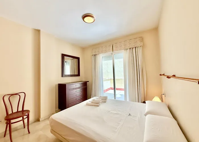 Center Ii - Eaw Homes Apartman *