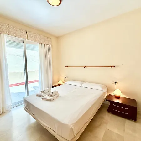 Center Ii - Eaw Homes マルベーリャ