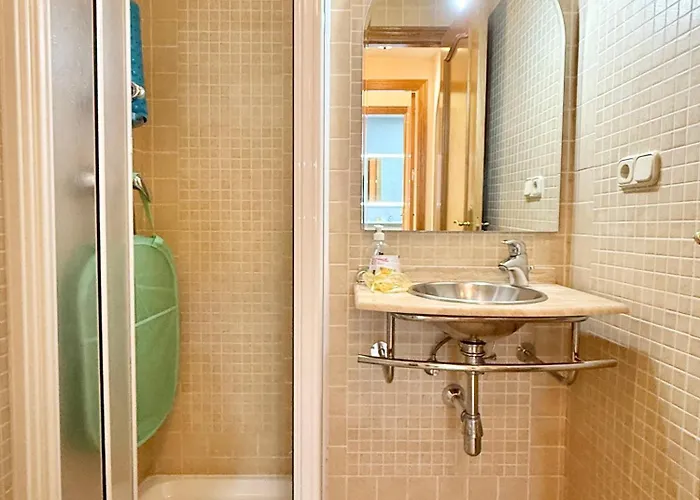 Center Ii - Eaw Homes Apartment