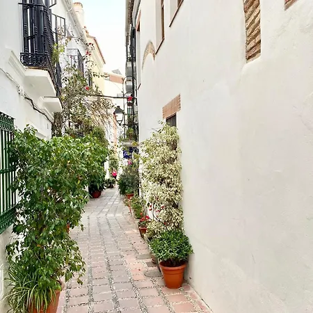 Center Ii - Eaw Homes *