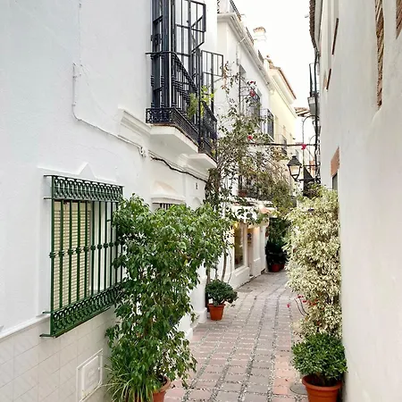 Center Ii - Eaw Homes *